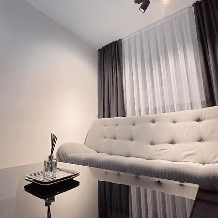 Diamond Apartment Prishtina 2 بريشتاين المظهر الخارجي الصورة